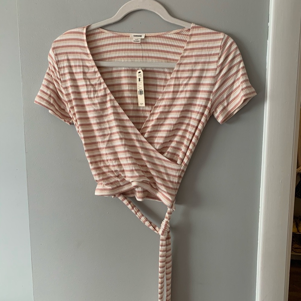 Short sleeve cropped shirt